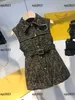 Tjejkläder Barnkjol Babykappa Barn Ärmlöst Modebälte Lapel Dress Sommar Elegant ny produkt STORLEK 100-150 CM 21 feb.