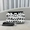 Bolso de almohada de nubes de cuero suave con patrón de número acolchado, bolsos de embrague MAI, bolsos de hombro