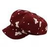 Berets Women British Style Vintage Velvet Octagonal Baseball Hat Butterfly Embroidery Sboy Painter Visor Beanie Beret CapBerets