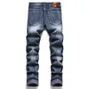メンズジーンズメンデジタルプリントスリムテーパーデニムパンツジオメトリチェック格子縞の波塗装綿ズボン青い黒