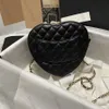 10A Designer di qualità a specchio Borse per il cuore da donna Borse classiche trapunte per laratta chiacchierata per laratta a tracolla nera Borsa a catena nera Borsa di lusso Luxury Real Leather Pollone Clutch