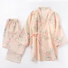 Vêtements de nuit pour femmes Printemps et été Japonais Kimono Style Femmes Gaze Coton Pyjama Ensemble Floral Imprimé Cardigan Pantalon