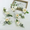Направления белые искусственные свадебные цветы Check Groom