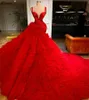 Amazing Red Tiered Ruffles Skirt Women Domande da ballo di spaghetti sexy spalline speciali abiti da sera Dubai Arabian Turkey Reception Abito da festa Cl1889