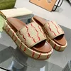 2023 Ny stil tofflor Sandal Sliders Macaron tjock botten Non Slip Soft Bottom Fashion G House Slipper Women Wear Beach Flip Flops 35-45