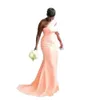 2023 Peach 섹시한 인어 신부 들러리 아프리카 흑인 소녀를위한 1 개의 어깨 긴 새틴 웨딩 파티 드레스 여성 공식 무도회 go281o