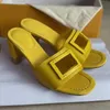 Letni spacer F-Bageette Sandals Buty Kobiety Szerokopasmowe slajdy Flats Plaży swobodne upiększone spacerowe klapki klapki puste gumowe kapcie oryginalne pudełko EU35-43