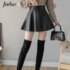 Röcke Jielur PU Plissee Herbst Frauen Einfarbig Leder Winter Frauen Schlank Hohe Taille Saia Faldas Chic Zipper Mini 230223