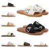 designer Woody sandaler för kvinnor Mules flat slides Ljusbrun beige vit svart rosa spets Bokstäver Tyg canvas tofflor dam sommar utomhusskor