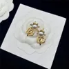 Mode örhängen Guld Bokstavsörhängen Lyx Charm Designer Enkel för Man Dam 5 Styles