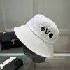 Designer emmer hoed l letter brede rand hoed katoen high-end kwaliteit mannen en vrouwen vier seizoenen vrijetijdsschaduw buiting sport mode mode match hot style hebben 8 kleuren