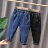 Jeans Marque Garçons Jeans Lâche Casual Solide Couleur Chaud Pantalon Enfant Garçon Vêtements D'hiver Automne Bébé Pantalon Coton Matelassé Denim Jeans 230223