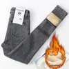 Kvinnors jeans tjocka sammet mager för kvinnor hög midja fleece smal passande stretch damer vinter varm casual denim penna byxor 230223