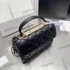 Sac à main en cuir d'agneau classique c tendance pour femme, rabat matelassé, petit plaid, poignée supérieure, lettre, matériel en métal doré, chaîne matelassée, bandoulière, multi-pochette