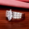 Bröllopsringar Huitan Temperament Crystal Marquise Cubic Zirconia Engagement Bands Tillbehör för kvinnor Lyxsmycken grossist