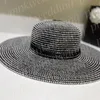 Sombrero de paja de diseñador para mujer Gorra de caballero de lujo Vacaciones de verano Sombrero de sol de ala ancha