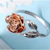 Bröllopsringar Fashion Rose Ring Alloy Flower Opening Gold and Silvery Color Leaf Plant Elegant smycken för kvinnors engagemangsgåva