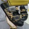 Тапочки Color Paris Luxury Designer Sliders Мужские женские летние сандалии Пляжные шлепанцы Женские шлепанцы Мокасины Небесно-голубые Chaussures 35-45 коробок