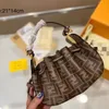 Shoulder Bags Designer Retro Crescent Inner Bag Bottom Metal Multicolor Half Moon Bag Luxury Clutch