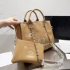 Designers Bags Luxurys woman Horseshoe design shoulder bags Leather handbags temperament versatile messenger bag Metal clasp letter shopping wallet very nice