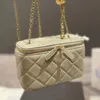 حقيبة CC حقائب أخرى للنساء المصممات صغيرة الغرور مع حقيبة سلسلة Luxurys Design Bags Paris Brand مبطن جذع حقائب الكتف حقيبة سيدة ماكياج حقيبة مستحضرات التجميل صندوق Cro