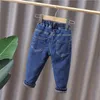 Jeans Brand Boys Jeans Losse Casual Solid Color Warme broek Peuter Boy Winter Dessen Autumn Babybroek Katoen gekanteld denim jeans 230223