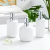 Set di accessori da bagno WSHYUFEI Dispenser di sapone da bagno LOGO personalizzato all'ingrosso El Disinfettante per le mani Imbottigliamento in ceramica Bianco puro