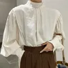 Женские блузки корейская осенняя ниша ниша ретро-темперамент воротник задняя задняя задняя рубашка с твердым цветом рубашки с твердым цветом