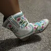 Sukienka Buty Flower Embodery Kowboja Krótkie buty dla kobiet skórzane stóp na strzusza gruba pięta kostka 2023 Kobieta West Knight