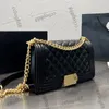 Borse trapuntate in pelle di agnello da donna Boy Diamond Lattice Classic Flap Black Le Purse con hardware in metallo dorato Tracolla a catena Borse a tracolla a tracolla Designer 25CM Portafoglio