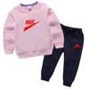 Одежда для мальчиков спортивный костюм Casual Boys Clothing Sets 2022 Осень Две куски детская одежда бренд логотип набор для печати детской одежду для костюма