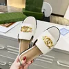 Mode nieuwe kristallen slippers vrouwen metalen brief slide flip flops bovenkleding strand schoenen dunne zolen comfortabel zacht leer hotel indoor banket luxe maat 35-42