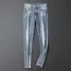 Heren jeans ontwerper lichtblauw geborduurde jeans heren mode slanke pootged zomer capris j8wd