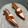 Zapatos de vestir Mujer Tacón alto Tacones bajos Decoración de metal Colores mezclados Sandalias Diseñador Marca Retro para mujer 230223