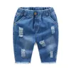 Jeans Summer Shorts Infantil Blue Tear Ripped calça curta para meninos Mody Boys Roupas infantil roupas 4-9 anos 230223