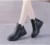 Новые черные кожаные ботильоны Челси, туфли на платформе, круглые ботинки без шнуровки на плоской подошве, массивные полусапожки, высокие женские туфли на толстом каблуке Knights atb48