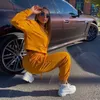 Tracksuits voor dames Sweatshirt Tweedelige polyester broek Set slanke sportkleding lente en herfst 2023 mode damesvrouwen's