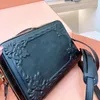 Женские сумки на ремне Top Designer Crossbody Мягкая сумка на багажник Кожаная сумка через плечо Модная сумка Vintage Pochette Высококачественные сумки Сумки для вечеринок Рельефная скульптура