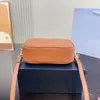 Classic mens purse designer womens luxury messenger bag luxury nylon canvas printed zipper closure fashion versatile storage wallet