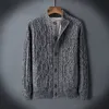 Maglioni da uomo Arrivo Moda Spessa Cardigan grande Maglione Cappotto da gioventù Colletto alla coreana Computer Lavorato a maglia Taglia M L XL 2XL 3XL 230223