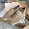 Scarpe eleganti Summer Walk Mocassini da donna in pelle scamosciata beige Primavera Autunno Slip On Flat Driving Shoe Pelle Metal Lock Mocassino causale Lazy Mule 230224