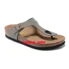 2023 Yaz Deri Parmak Arası Terlik Mantar terlik Plaj sandaletleri Erkek Kadın yassı sandaletler unisex takunya rahat ayakkabılar baskı karışık renkler Boyut 36-45 Sıcak satış