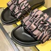Тапочки Шлепанцы Сандалии Резиновые Новые для Мужчин Женщин на подошве высокой моды Роскошные Дизайнерские Кожаные Нежные Пляжные сандалии Повседневная обувь