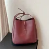 أكياس كتف من Hobo Underarm Dustarm Conder Counter Counter Contract Women Women Handbags Presh Presh Vintage Metal Letter