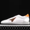 Włoska marka Sneakers Men Buty Super Star Female Sneakers Super Star Buty luksusowe złotą srebrną czarną cekinową cekinową płaską gwiezdną gwiazdkę retro brudne buty rozmiar 36-45