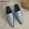 Slippare Suojialun Spring Women Slipper Square Med Heel Slip On Mules Pointed Toe Stone Mönster Sandal Kvinnliga Slides Skor 230224