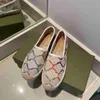 zapatos tejidos para niña