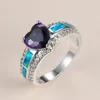 Fedi nuziali Trendy Female Purple Heart Crystal Ring Charm Colore argento per le donne Luxury Bride Blue Opal Engagement