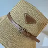 Wholesale Women Classic Designer Buckury Bucket Bucket Hat New Simple and Proponsile Straw Basin Hats Mashion Triangle Triangle Sun-Visor Summer Travel Sunhats