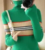 2023 Spring Autumn Autumn New Fashion Turtle Neck Sweaters Slim Pullover de manga longa Office casual Cashmere Undercoat Top Fino Stitching Sweater Women